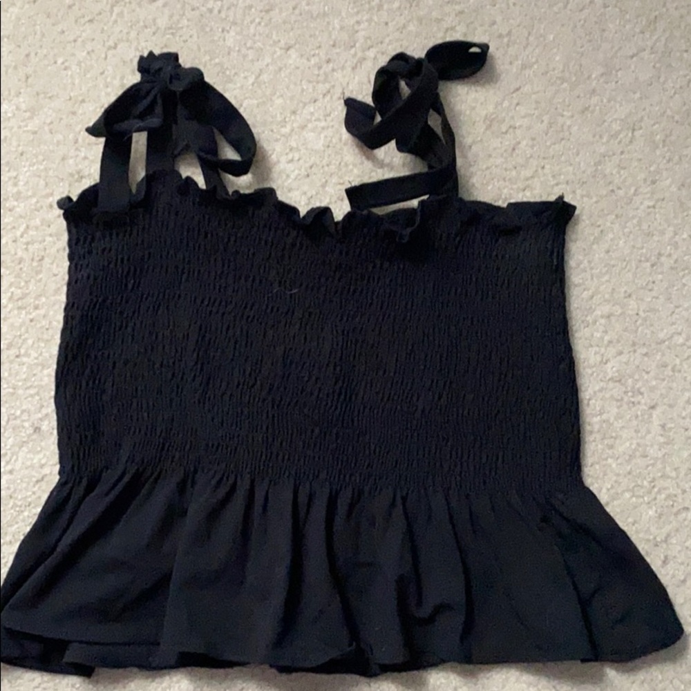 H&M scrunchie top 🖤